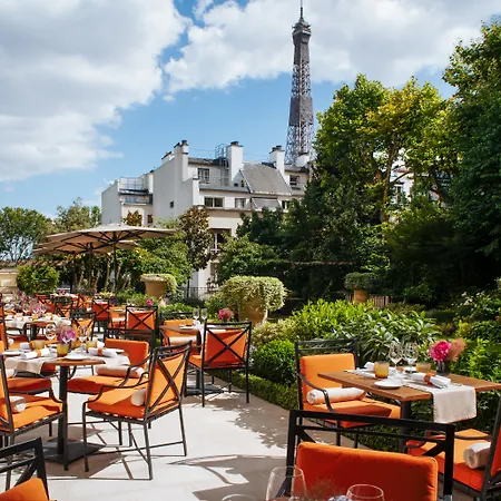 Shangri-La Paris-2